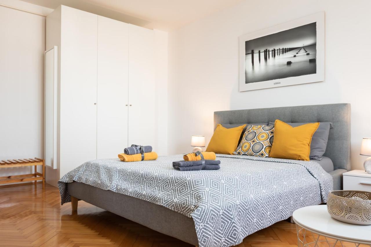 Apartment Dorrea Pula Exterior photo